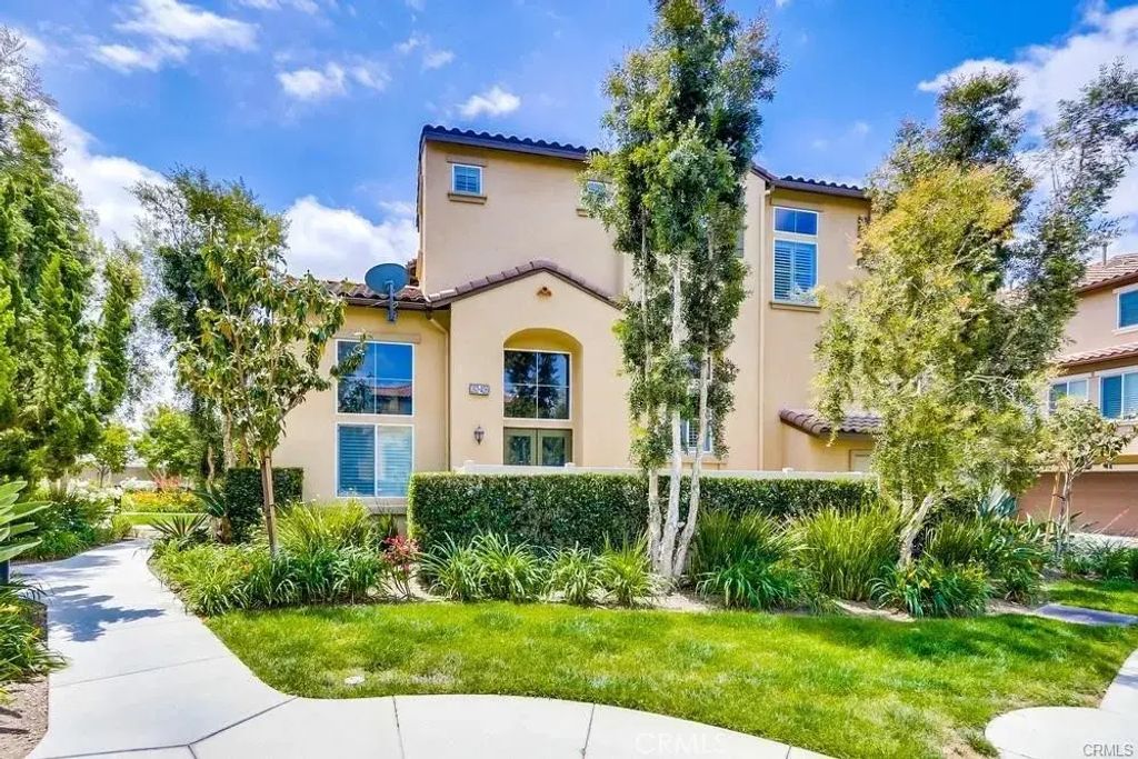 392 W Linden Drive, Orange