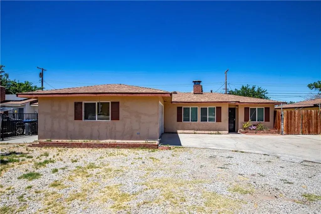 44841 5th East, Lancaster