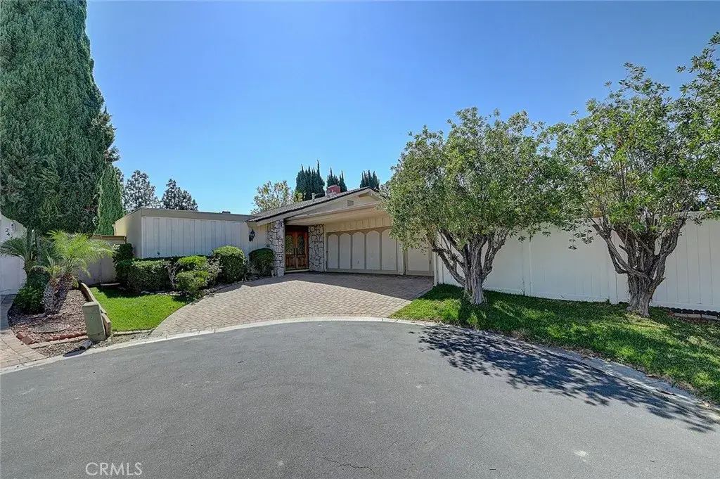 24186 Elrond Lane, Lake Forest
