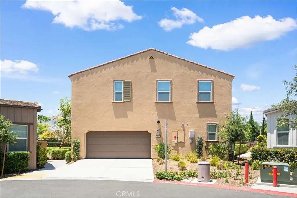 16402 Traverse, Chino