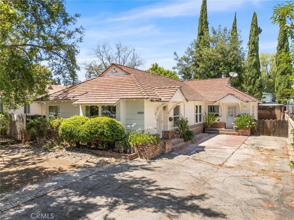10559 Camarillo, Los Angeles