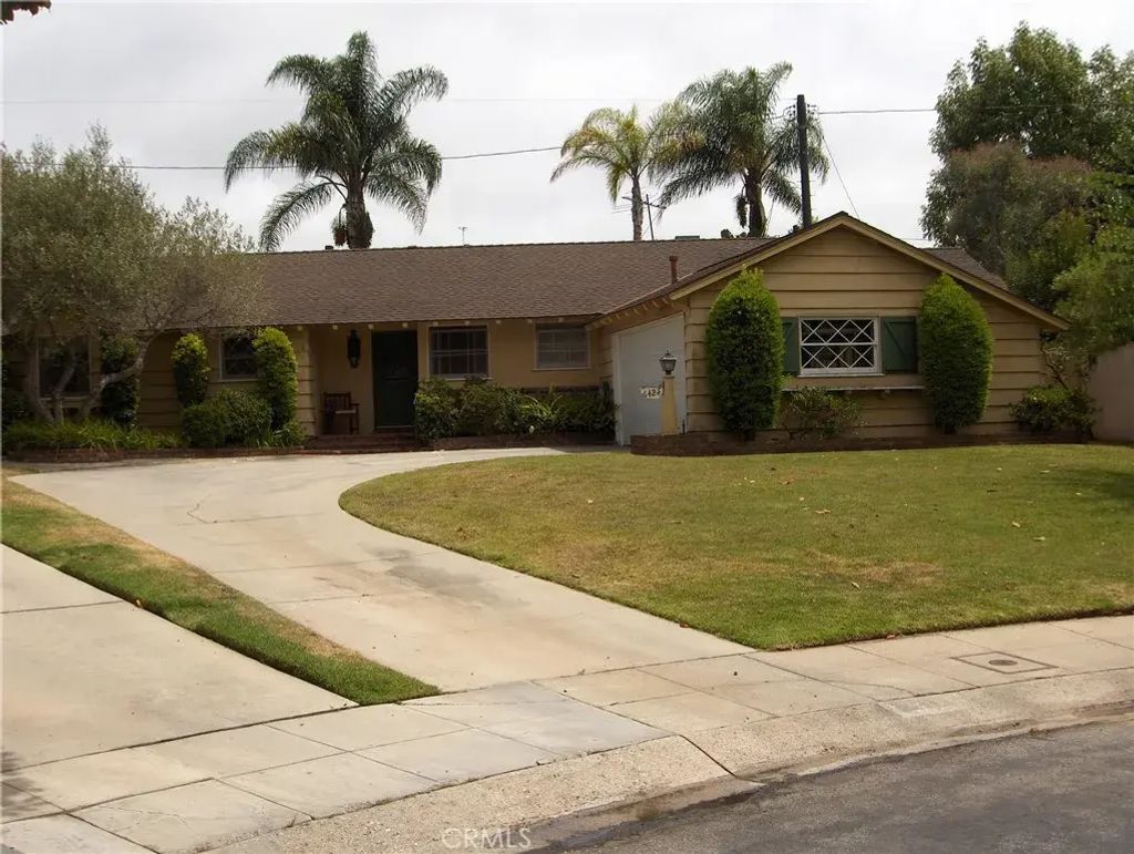 6424 Hedding St., Los Angeles
