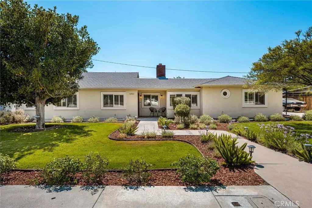 13021 Newhaven Drive, Santa Ana