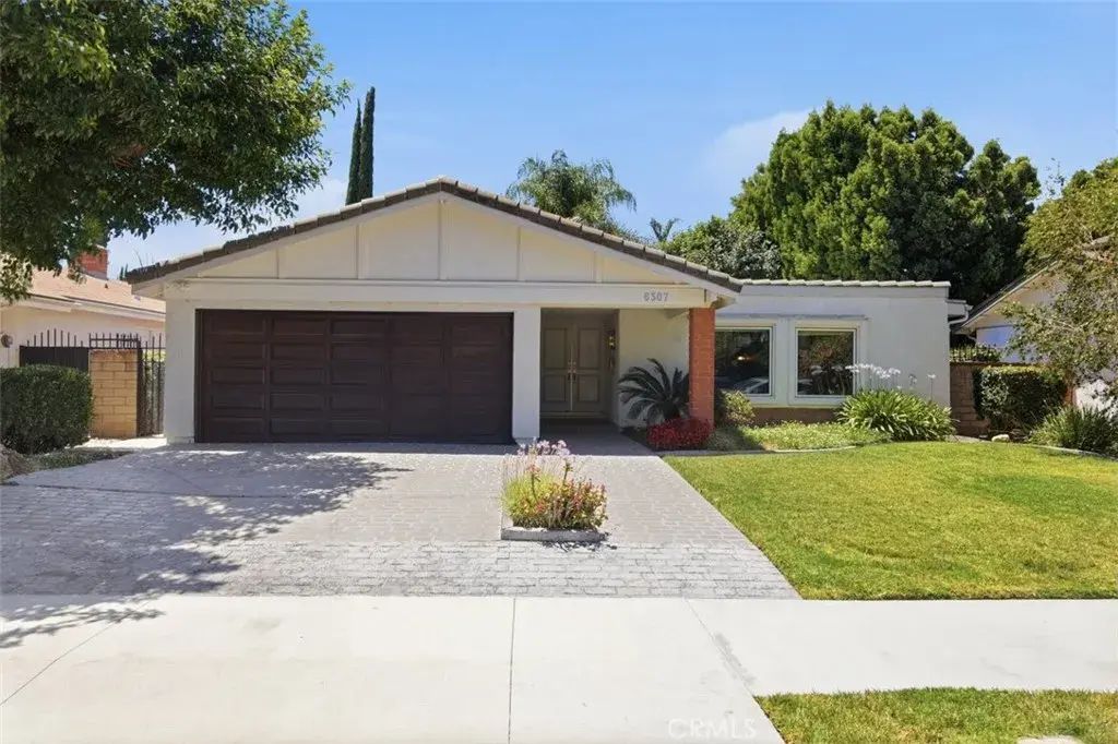 6307 Rhea, Tarzana