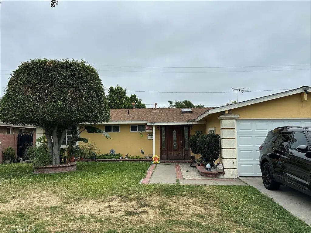 1678 W Crone, Anaheim