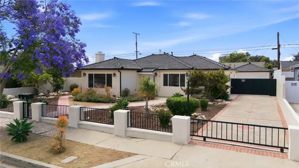 1130 W 186th, Gardena