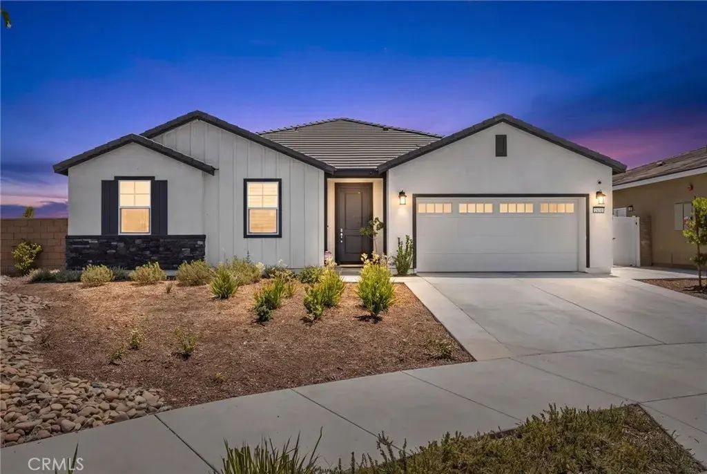 2431 Diamond Edge, Perris
