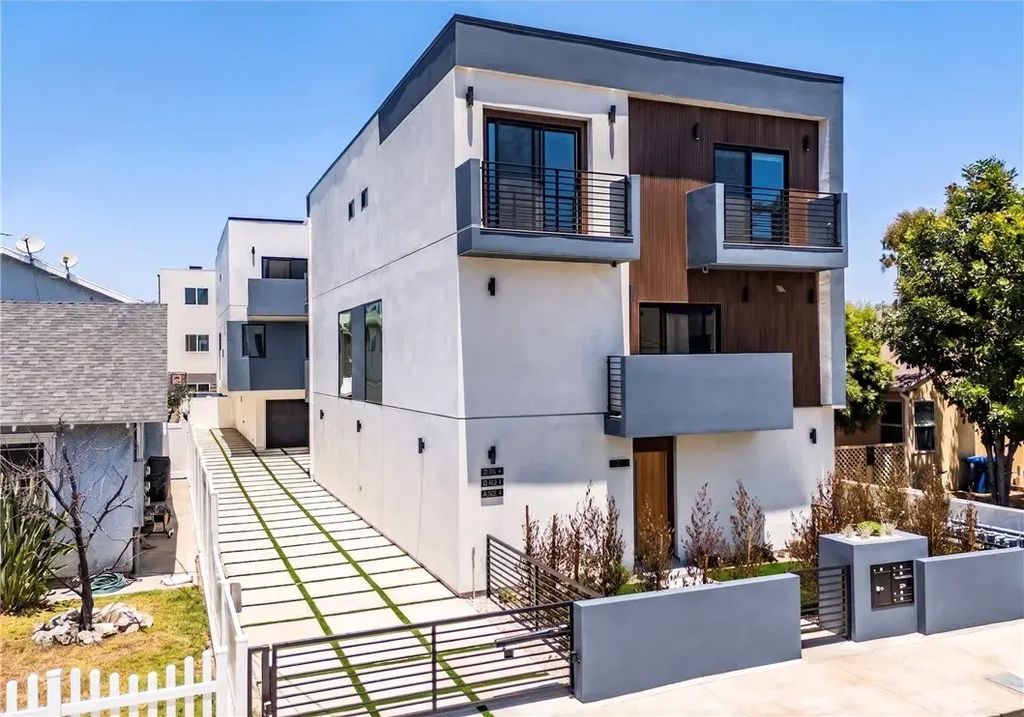 11313 Collins Street 11311-1, North Hollywood