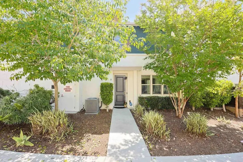 2037 Tango Loop 2, Chula Vista