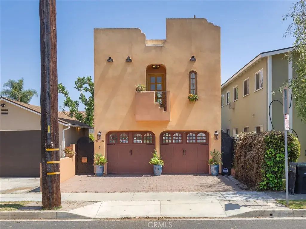 3606 Chandler Boulevard, Burbank