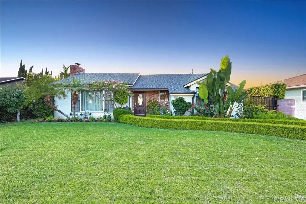 10011 Wiley Burke, Downey