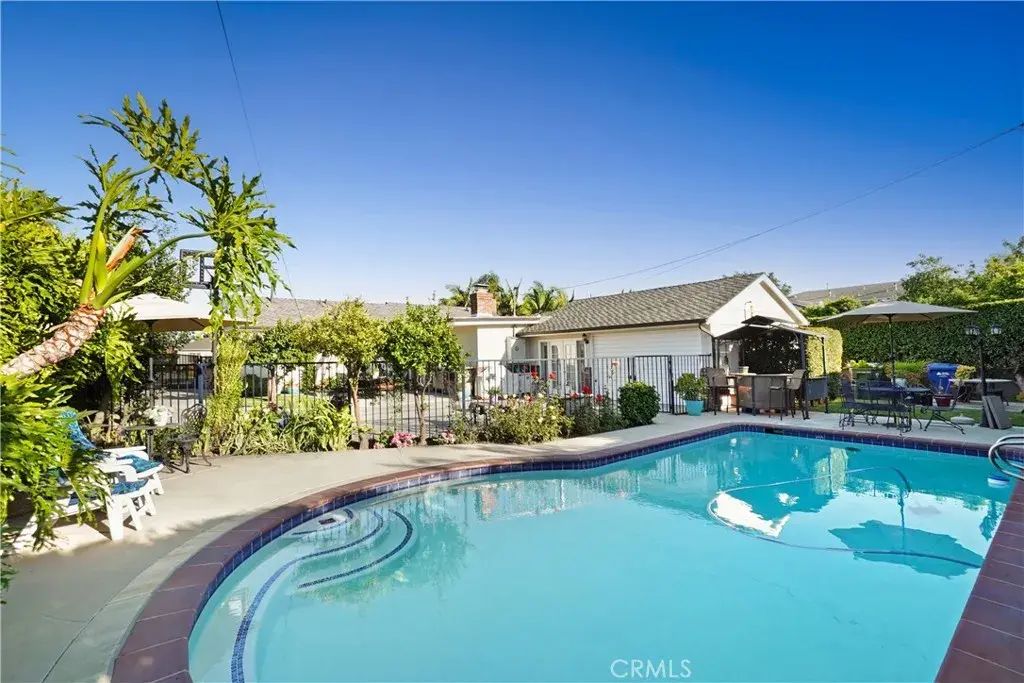 10011 Wiley Burke, Downey