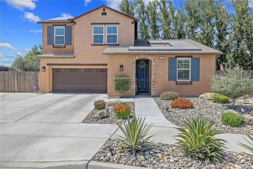 908 Tuscany Court, Lemoore