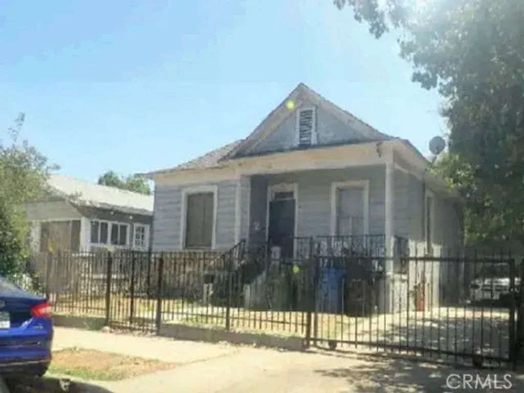 908 E 49th Place, Los Angeles