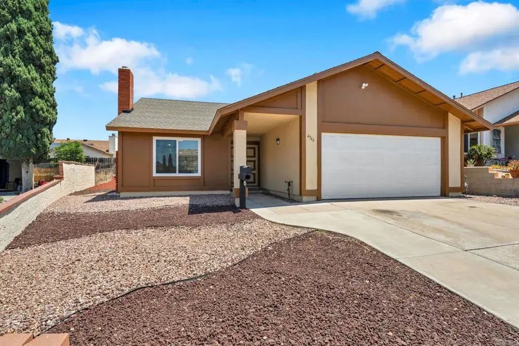 4946 Euclid Court, 
