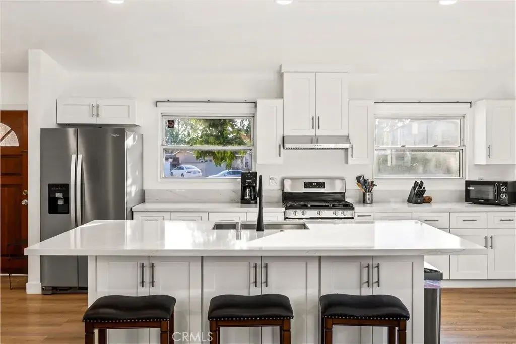 1019 W Pine, West Covina