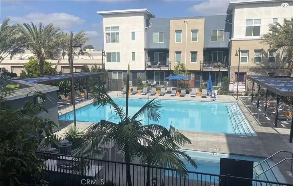 170 Unity, Irvine