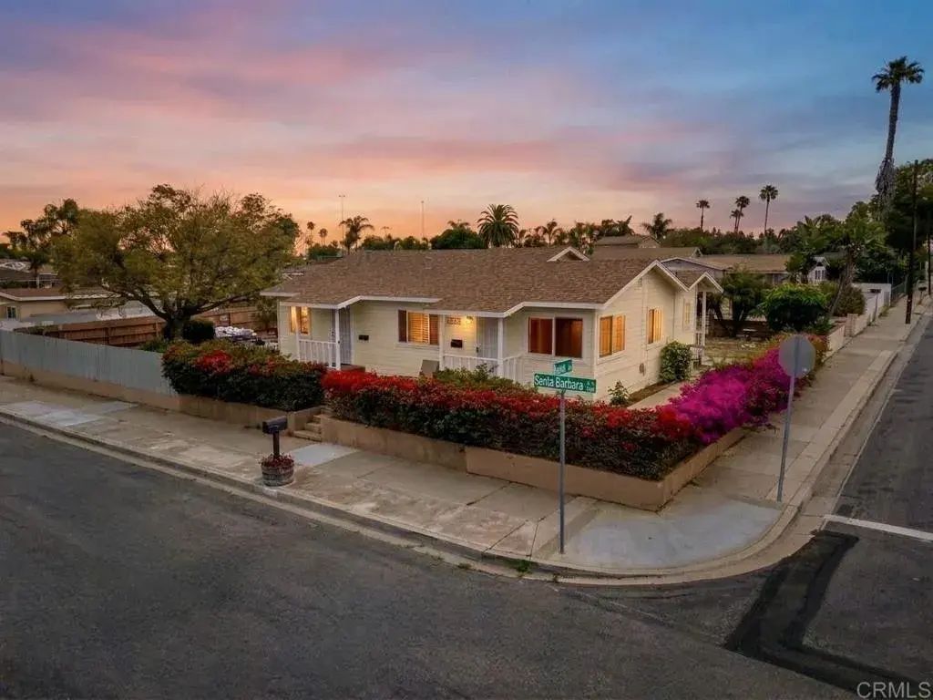 402 Santa Barbara Street, Oceanside