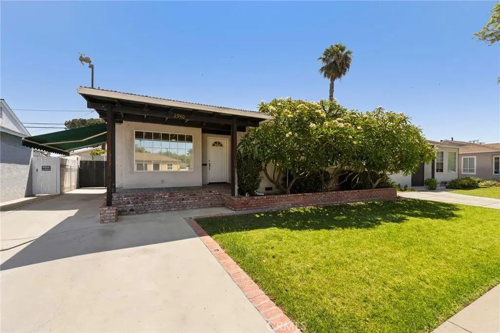 3940 Lees Avenue, Long Beach