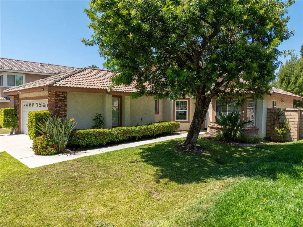 3321 Mountainside, Corona