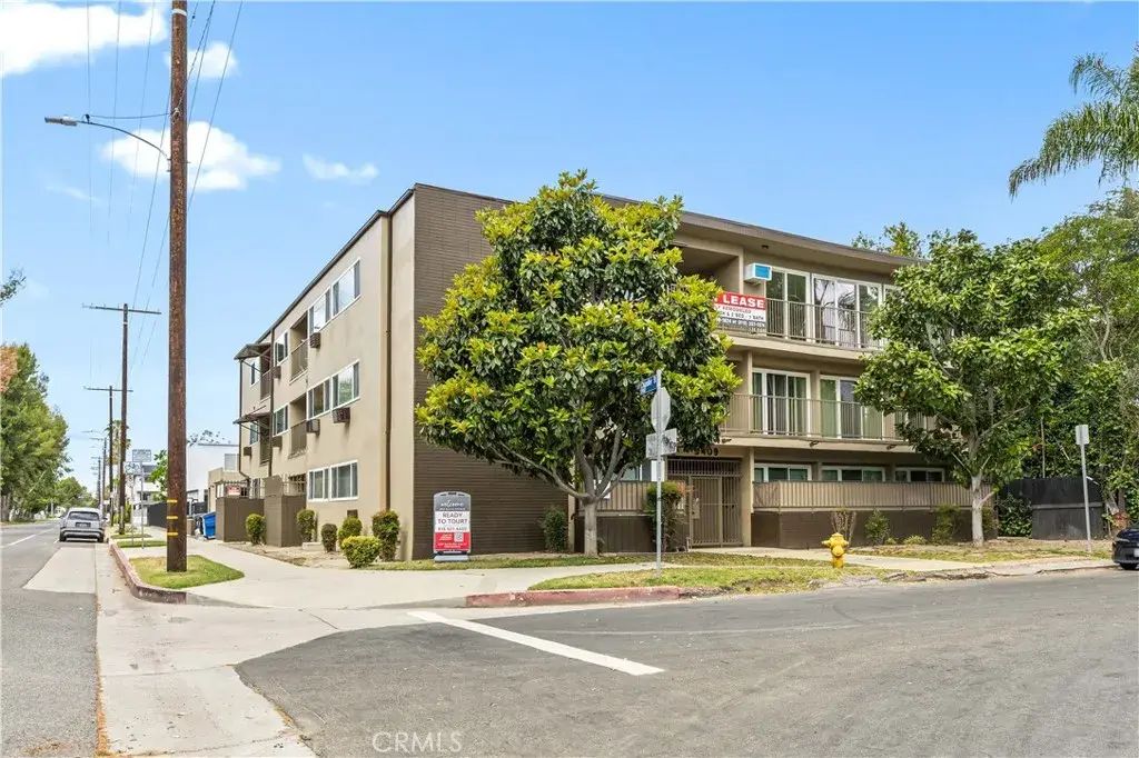 5409 Radford Avenue 7, Valley Village