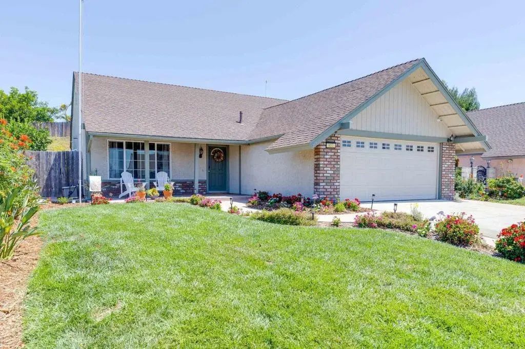 407 Dorsey Way, Vista