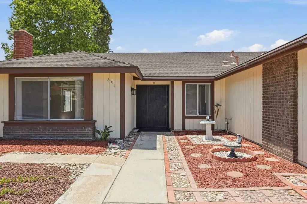 601 Cerro Street, Encinitas