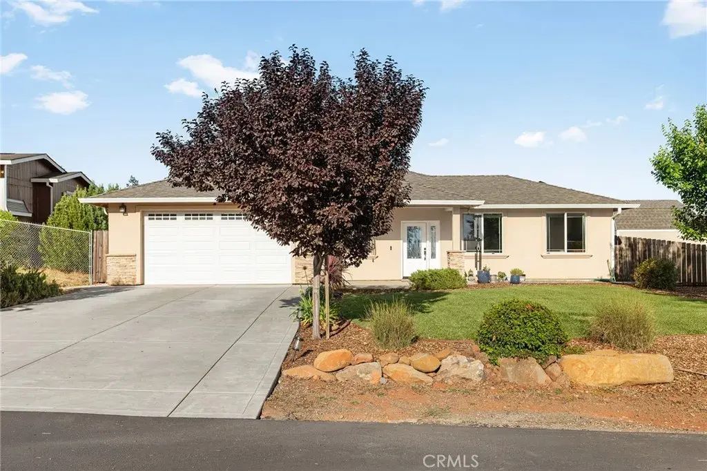 6790 Rexdale, Paradise