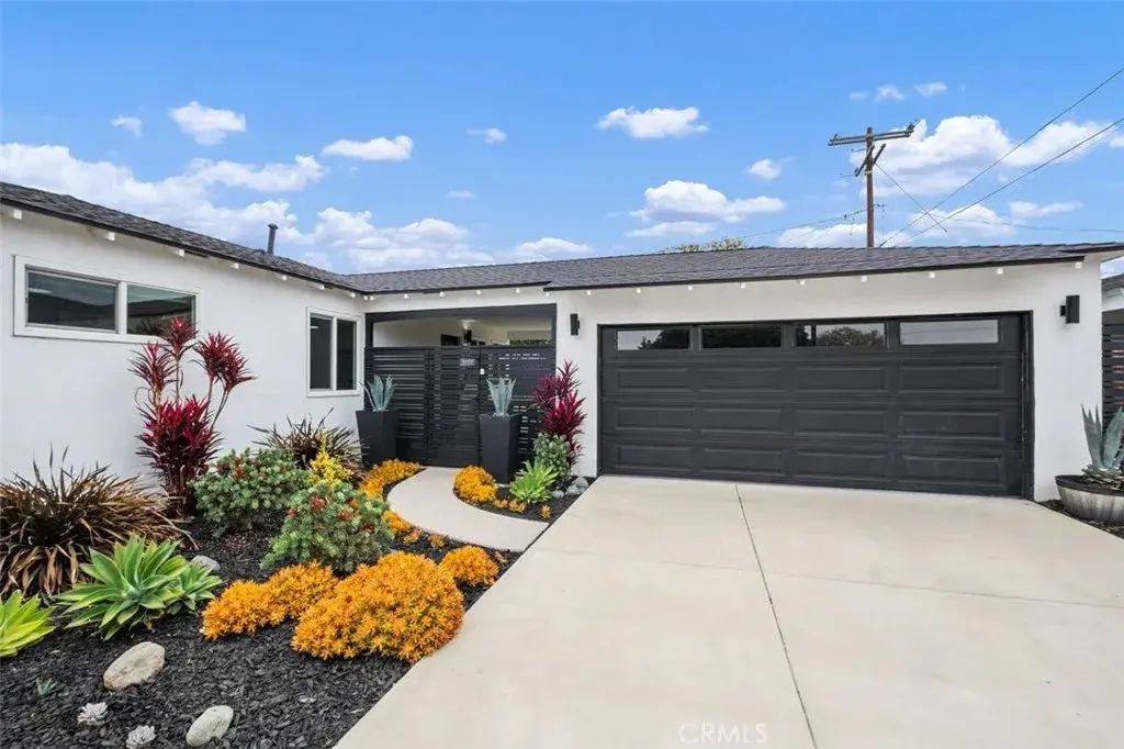 557 S Rosalind, Orange