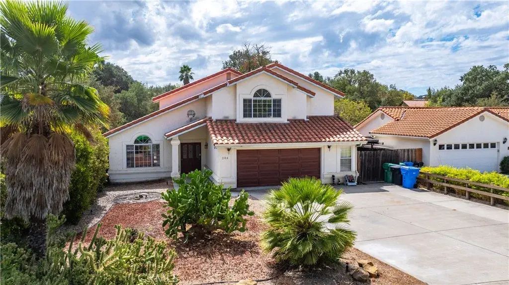 204 Nighthawk, Paso Robles