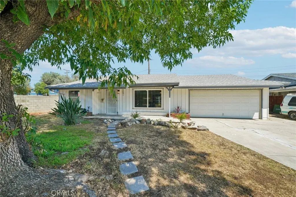 9091 Savoy Street, Riverside