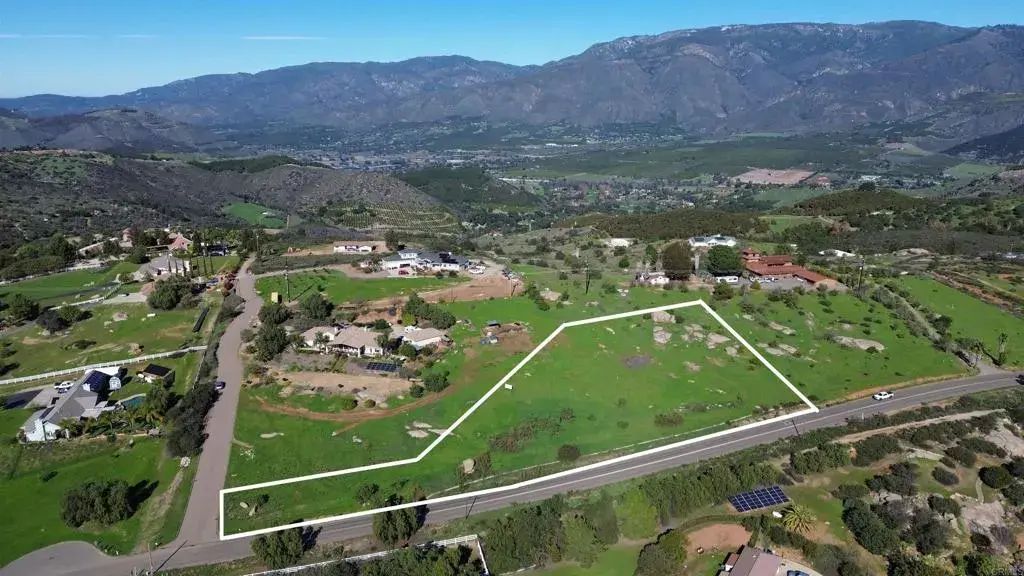 30638 Pauma Heights, Valley Center
