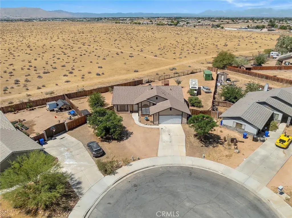14478 Amador Court, Apple Valley