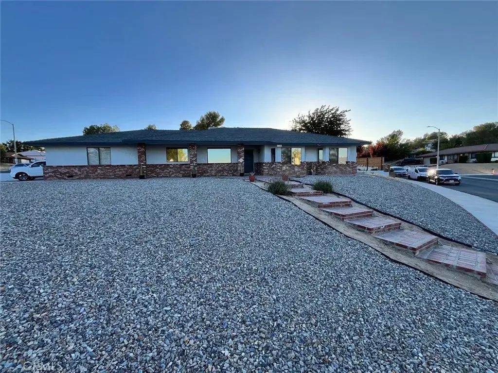 17260 Forest Hills, Victorville