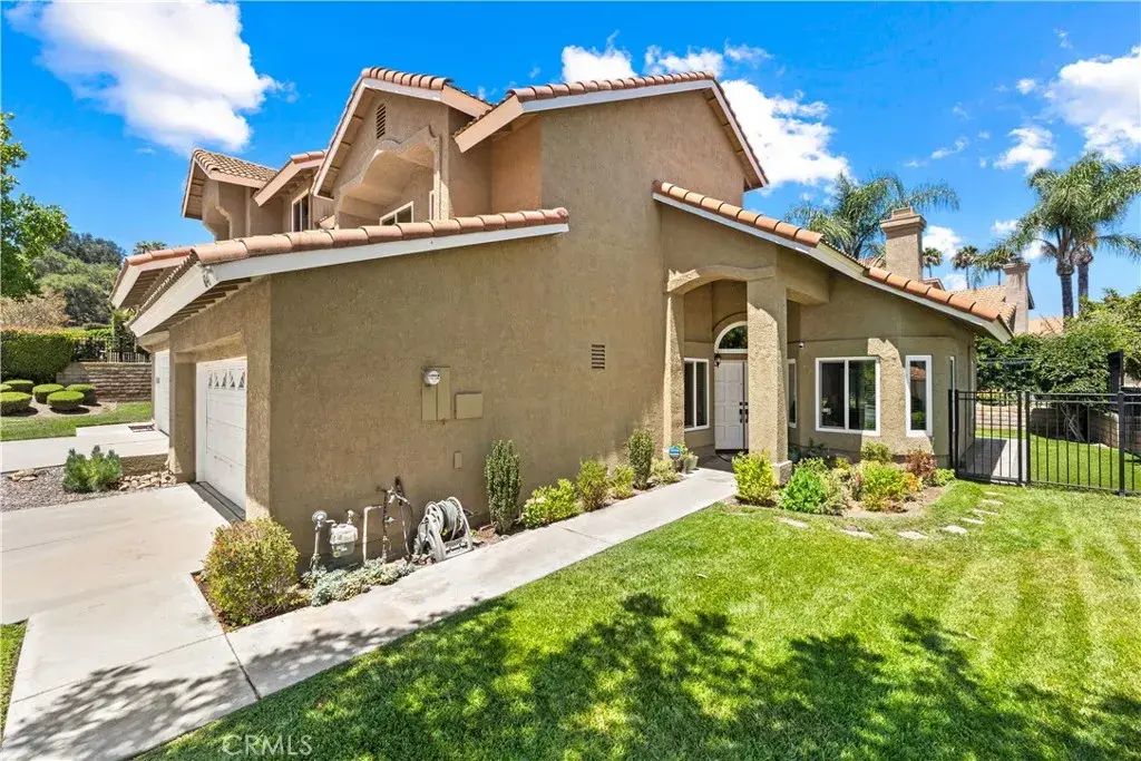 6041 E Queens Drive, Anaheim Hills