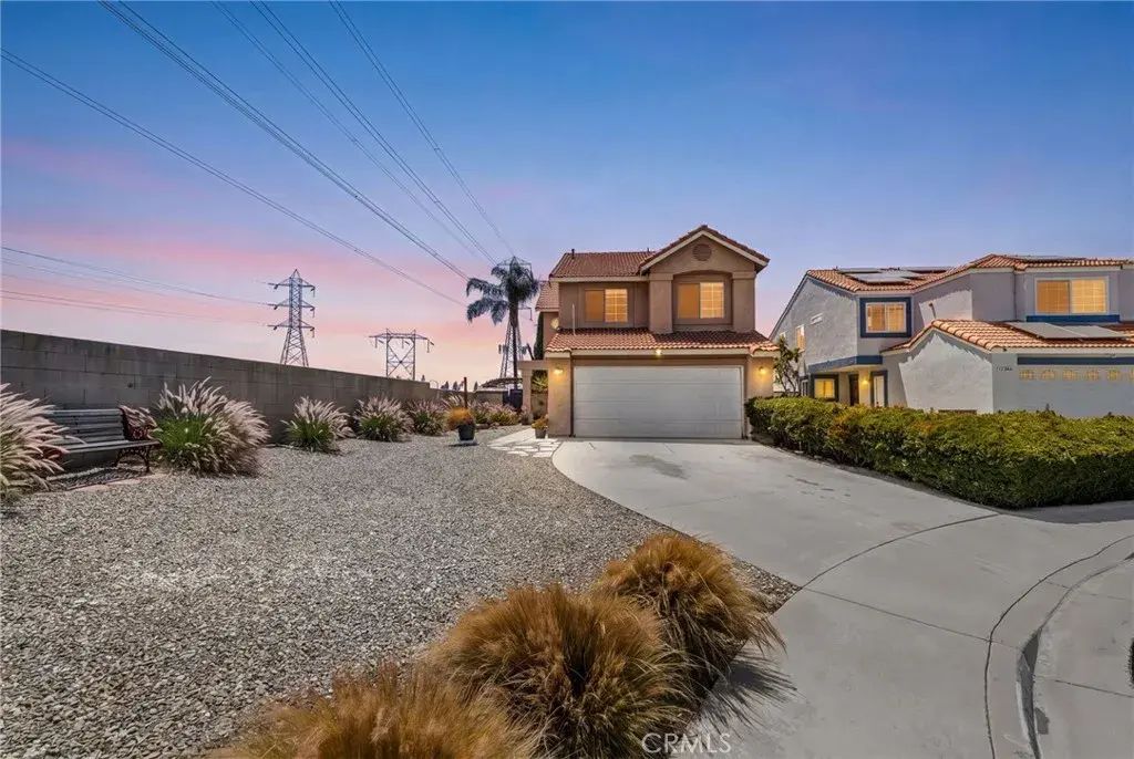11394 Azure Court, Fontana