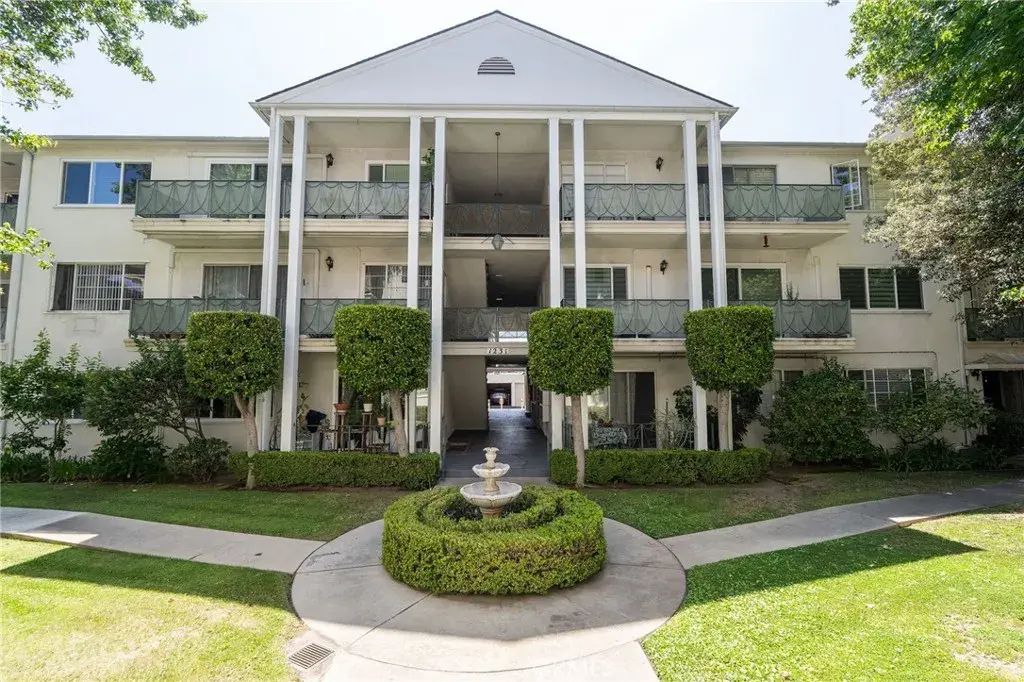 1231 N Columbus 2d, Glendale