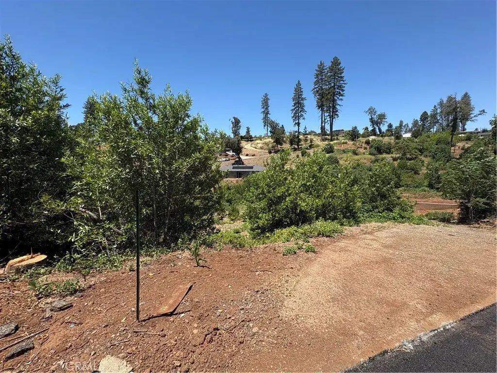 5887 Oakmore, Paradise