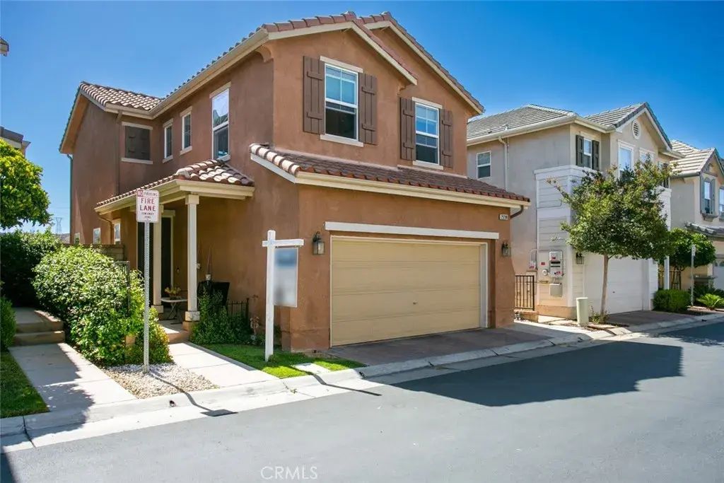 29208 Dakota Drive, Valencia