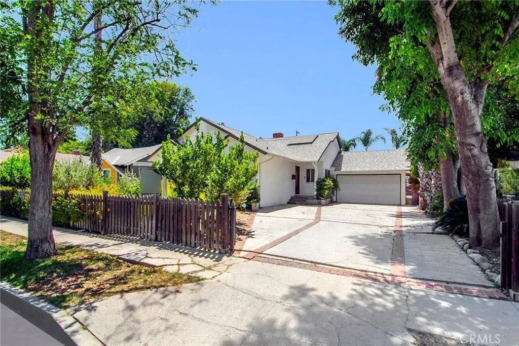 6617 Nevada, Woodland Hills
