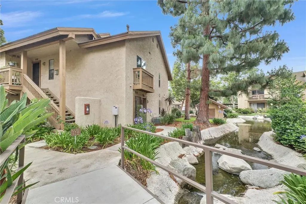 326 Tangelo 323, Irvine
