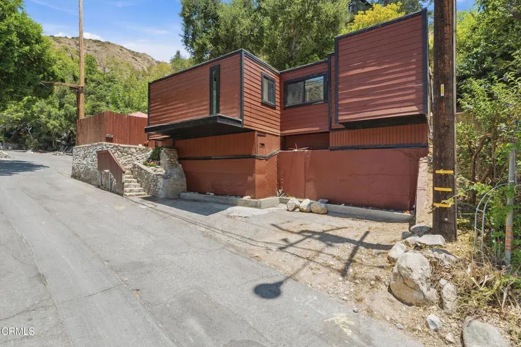 670 Woodland Drive, Sierra Madre