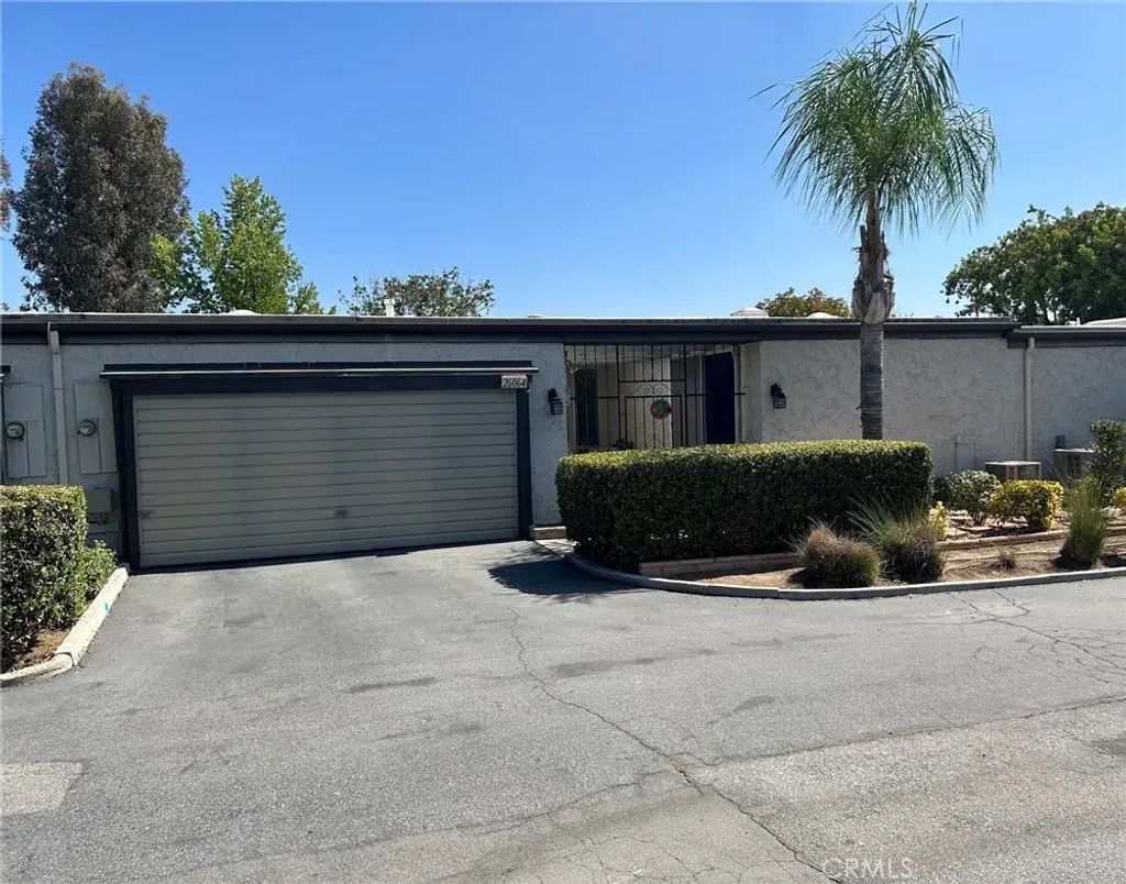 26064 Verde Grande Court, Menifee
