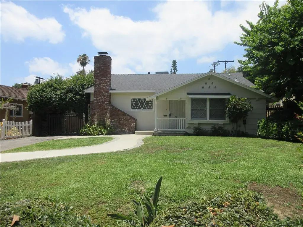 8813 Nestle, Northridge