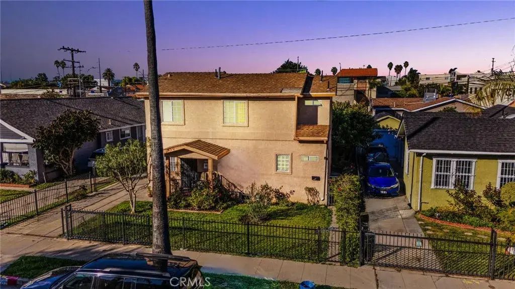 535 W Olive Street, Inglewood