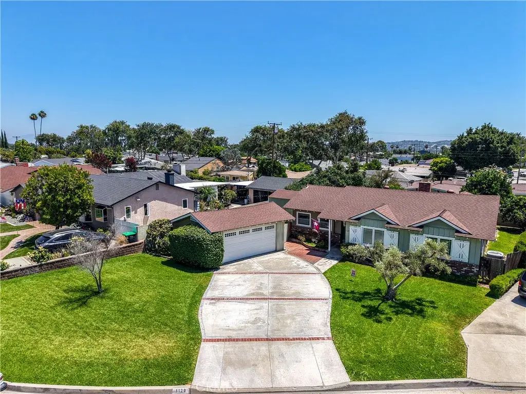 1120 Farrington Dr., La Habra