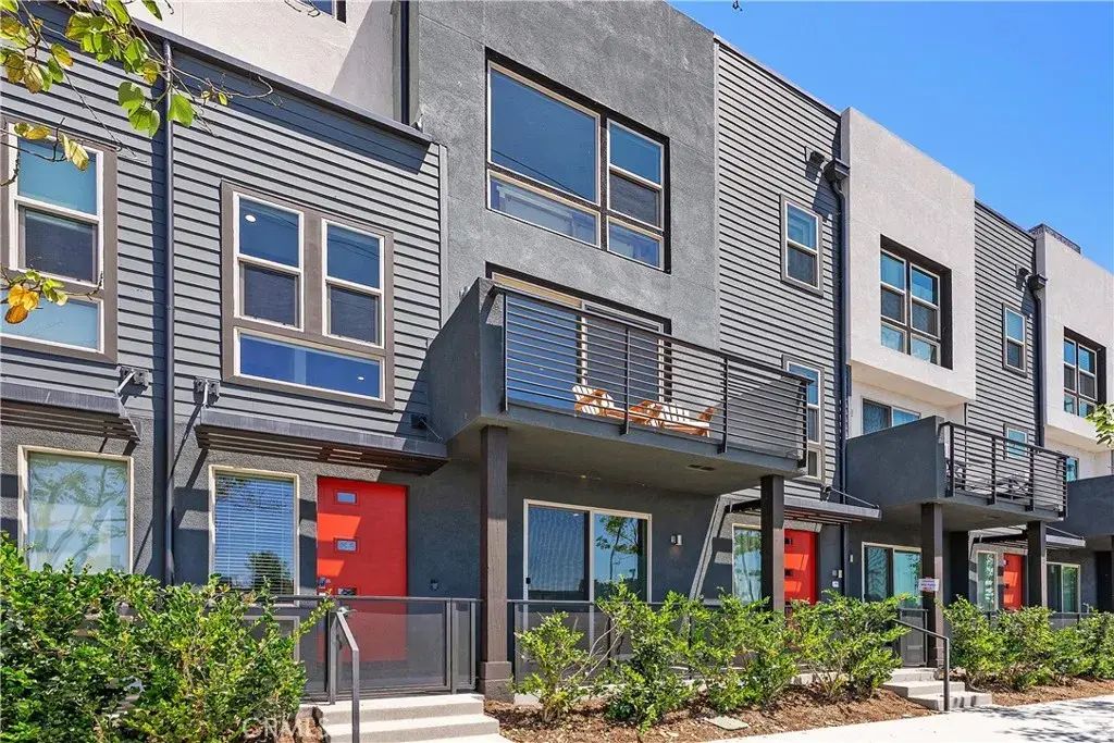 117 Placemark, Irvine