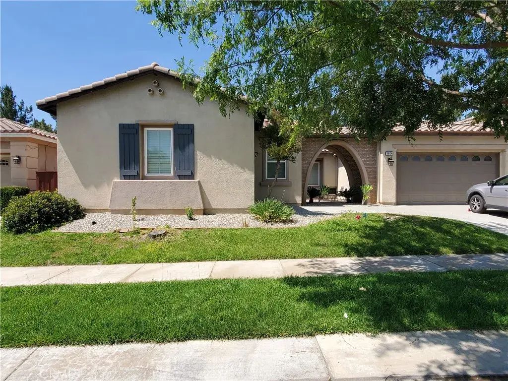36124 Eagle, Beaumont