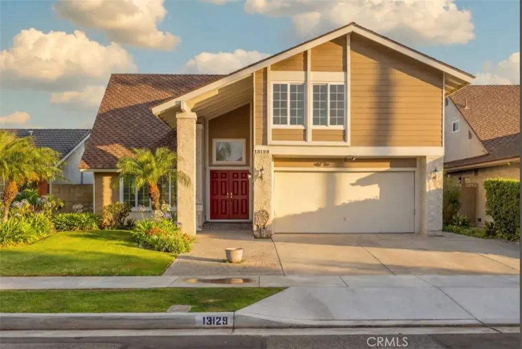 13129 Beach, Cerritos