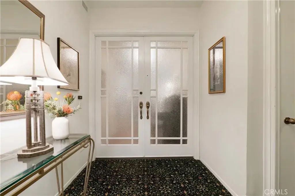 4727 Park Encino Lane 230, Encino